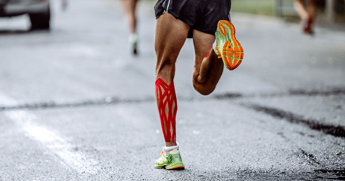 runner running marathon
